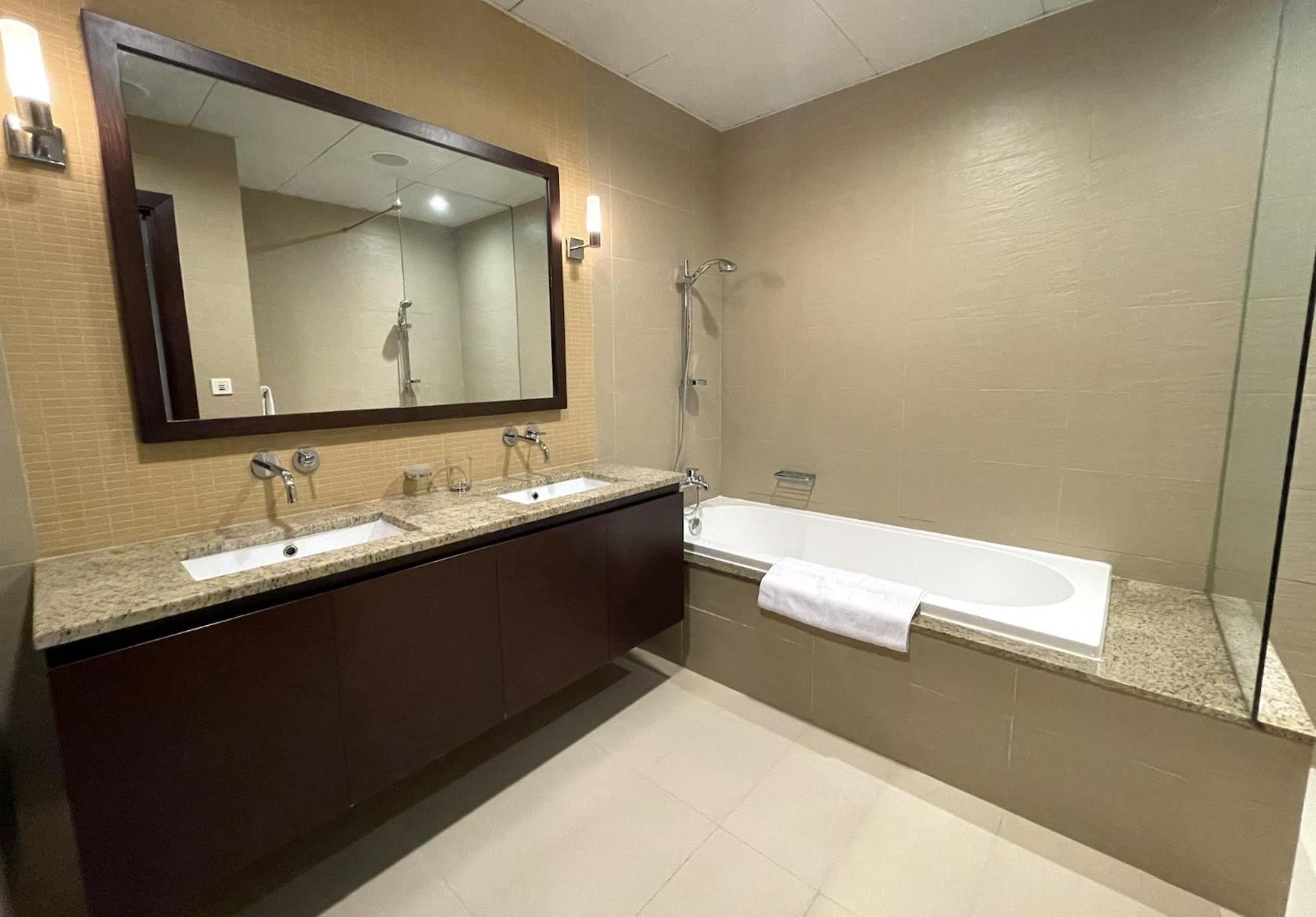 Tiara - Palm Jumeirah Apartment